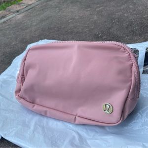 LULULEMON EVERYWHERE BELT BAG PINK PASTEL